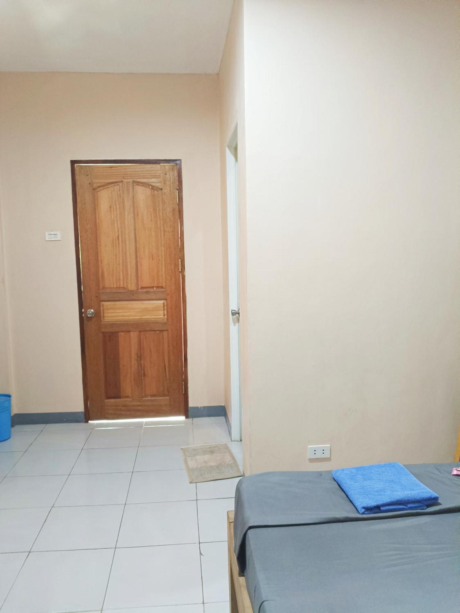 James Homestay Siquijor Habitación foto