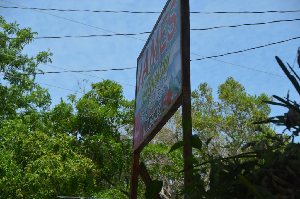 James Homestay Siquijor Exterior foto